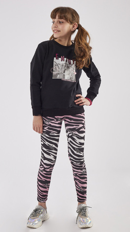 EBITA leggings set, black sweatshirt with leopard leggings.