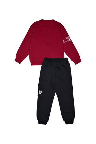 SPRINT suit set in burgundy color with "FOCUS ON YOU" logo embossed.