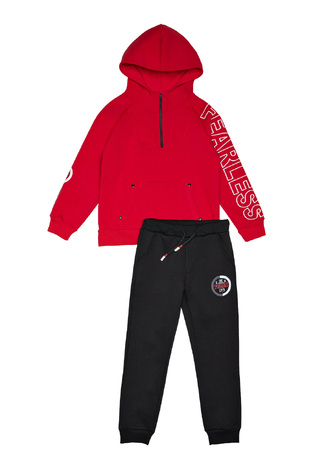 SPRINT tracksuit set in red with "FEARLESS" logo embossing.