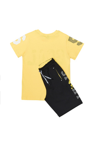 Set of SPRINT shorts in yellow with "GOAL" logo embossing.