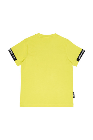 SPRINT shirt in lime color with embossed logo.