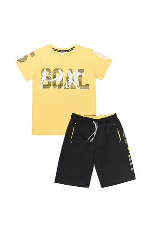 Set of SPRINT shorts in yellow with "GOAL" logo embossing.